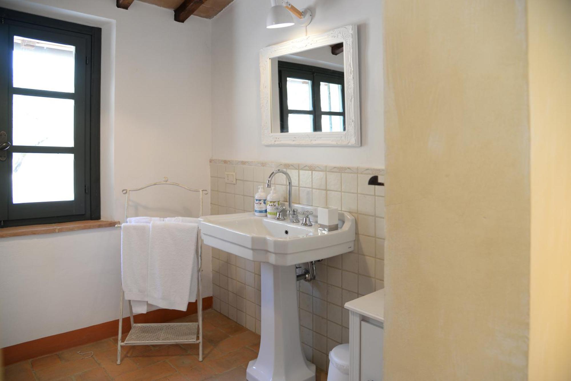 Fonte Pace Luxury Villa - A Fontanaro Property Paciano エクステリア 写真